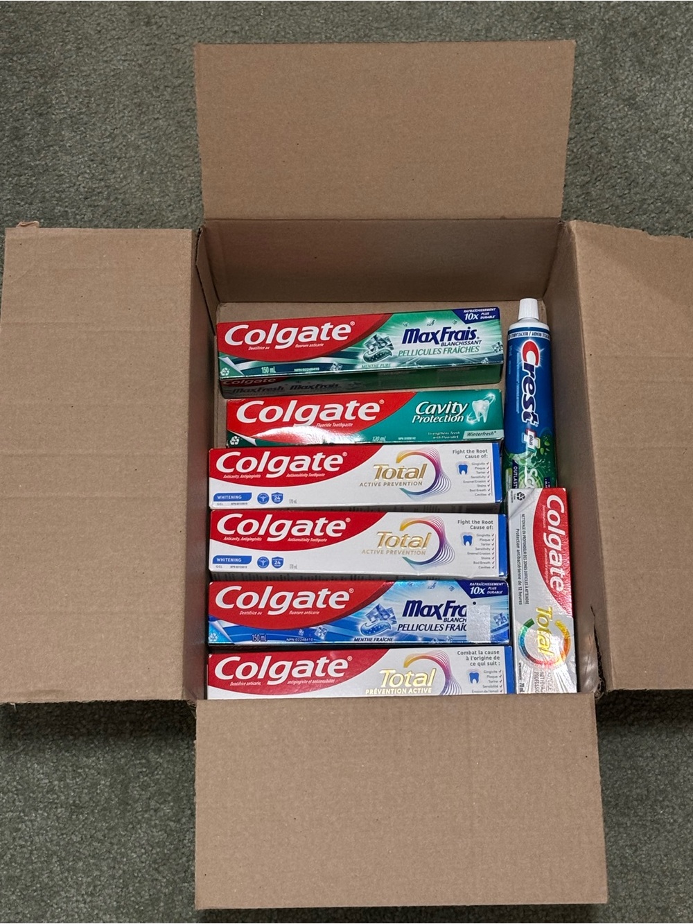 8x Toothpastes sealed and new